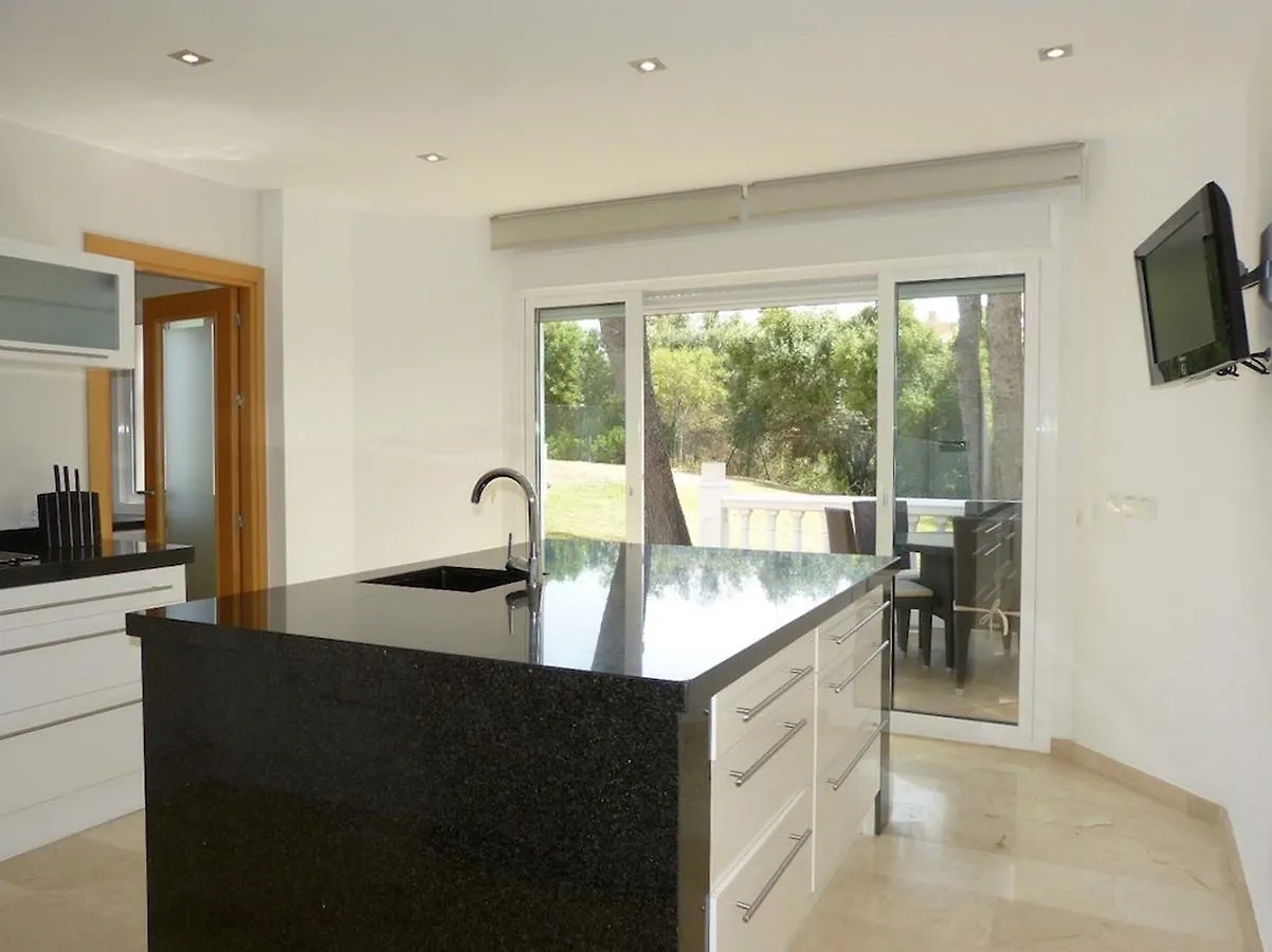Villa Karola Marbella 0*,